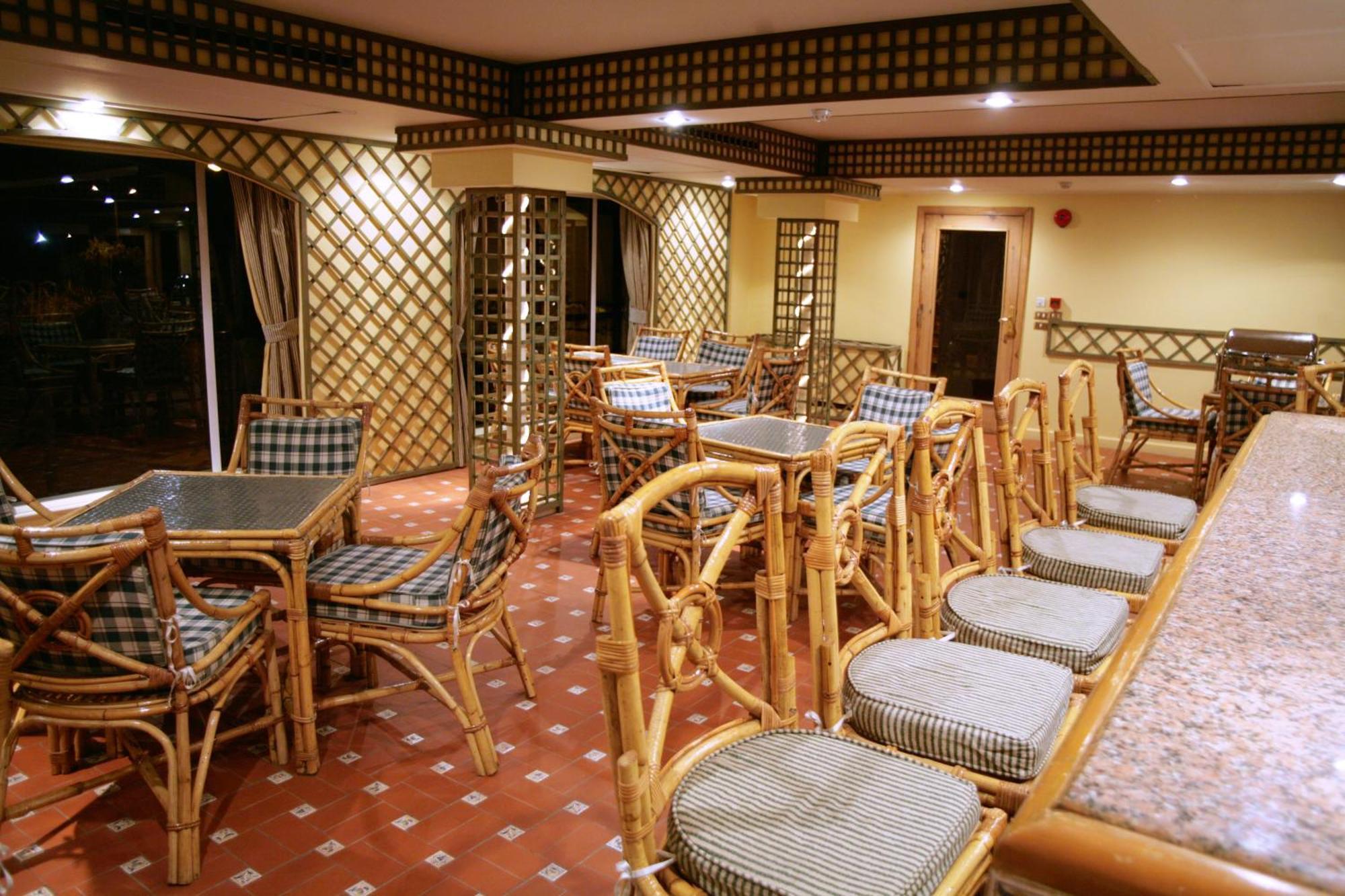 Moevenpick Prince Abbas Lake Nasser Cruise, Every Monday Four Nights From Aswan, Every Friday Three Nights From Abu-Simbel - Including Excursions And Sightseeing Extérieur photo