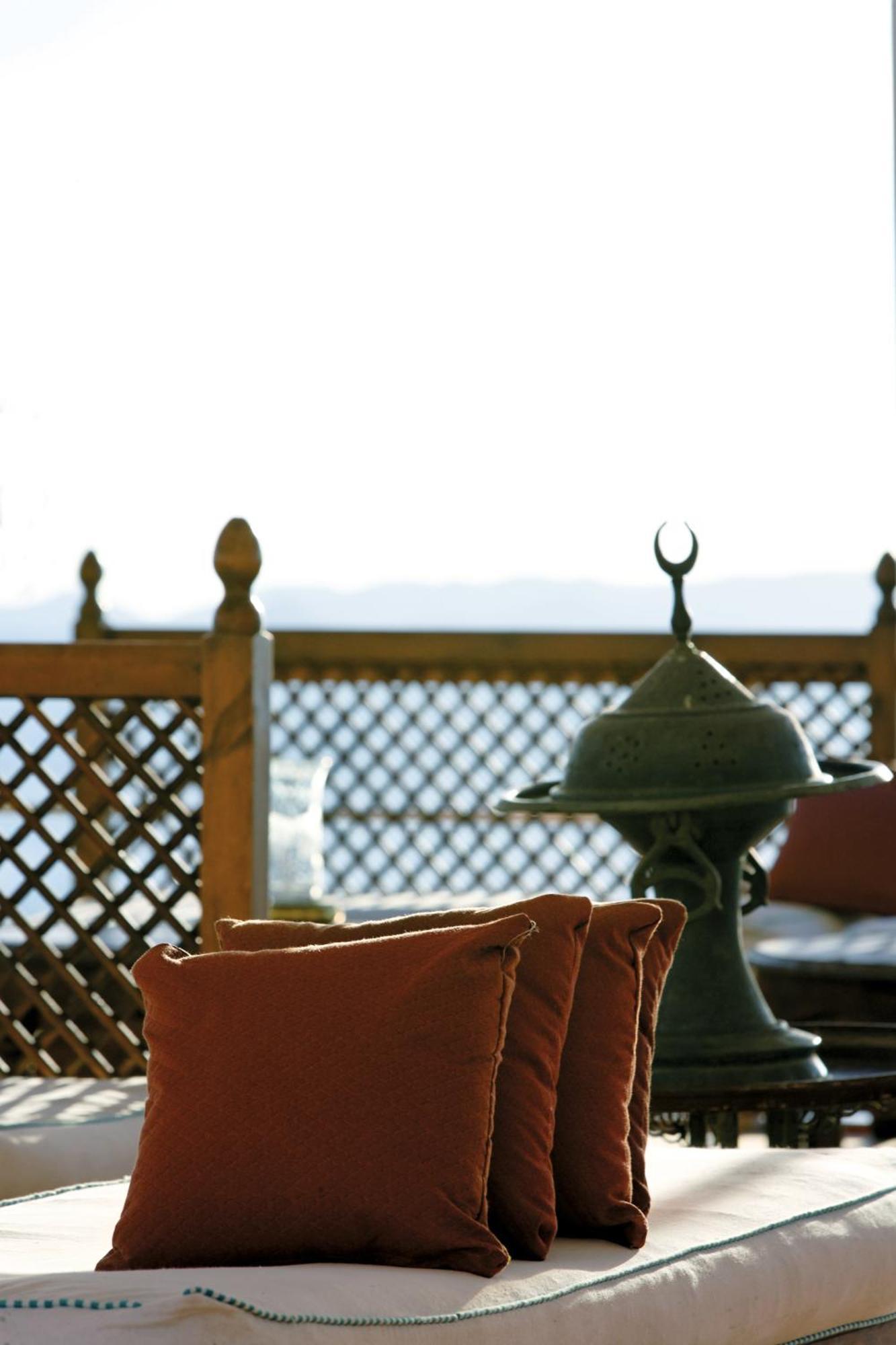 Moevenpick Prince Abbas Lake Nasser Cruise, Every Monday Four Nights From Aswan, Every Friday Three Nights From Abu-Simbel - Including Excursions And Sightseeing Extérieur photo